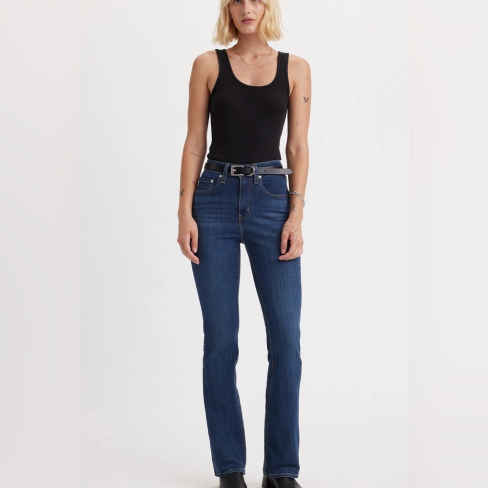 Levi’s 725 High Rise Bootcut